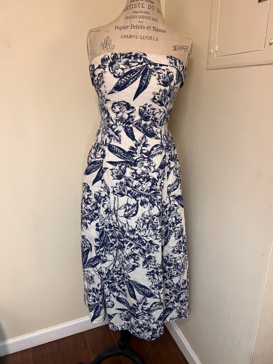 Abercrombie & Fitch Dresses & Skirts - Abercrombie & Fitch Blue Floral Offshoulders Dress Size S